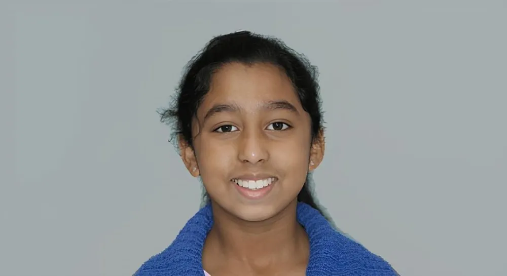 Orthodontics, case 5, smile view: before and after, after