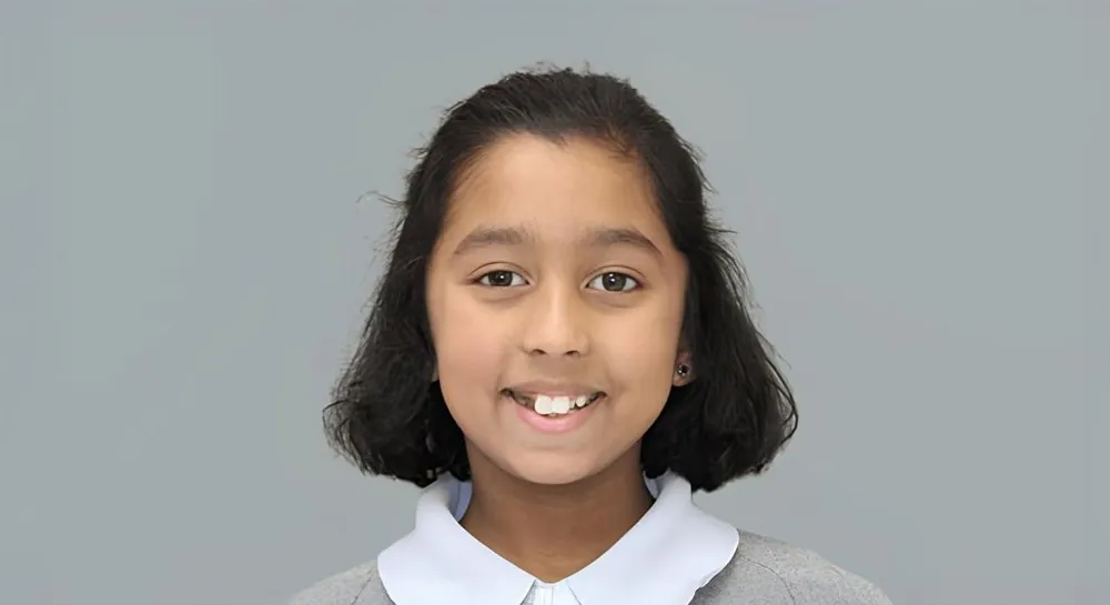 Orthodontics, case 5, smile view: before and after, before
